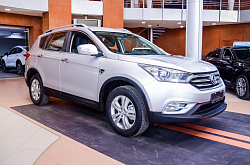 Dongfeng AX7