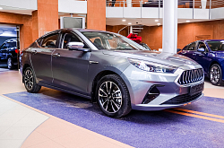 JAC J7